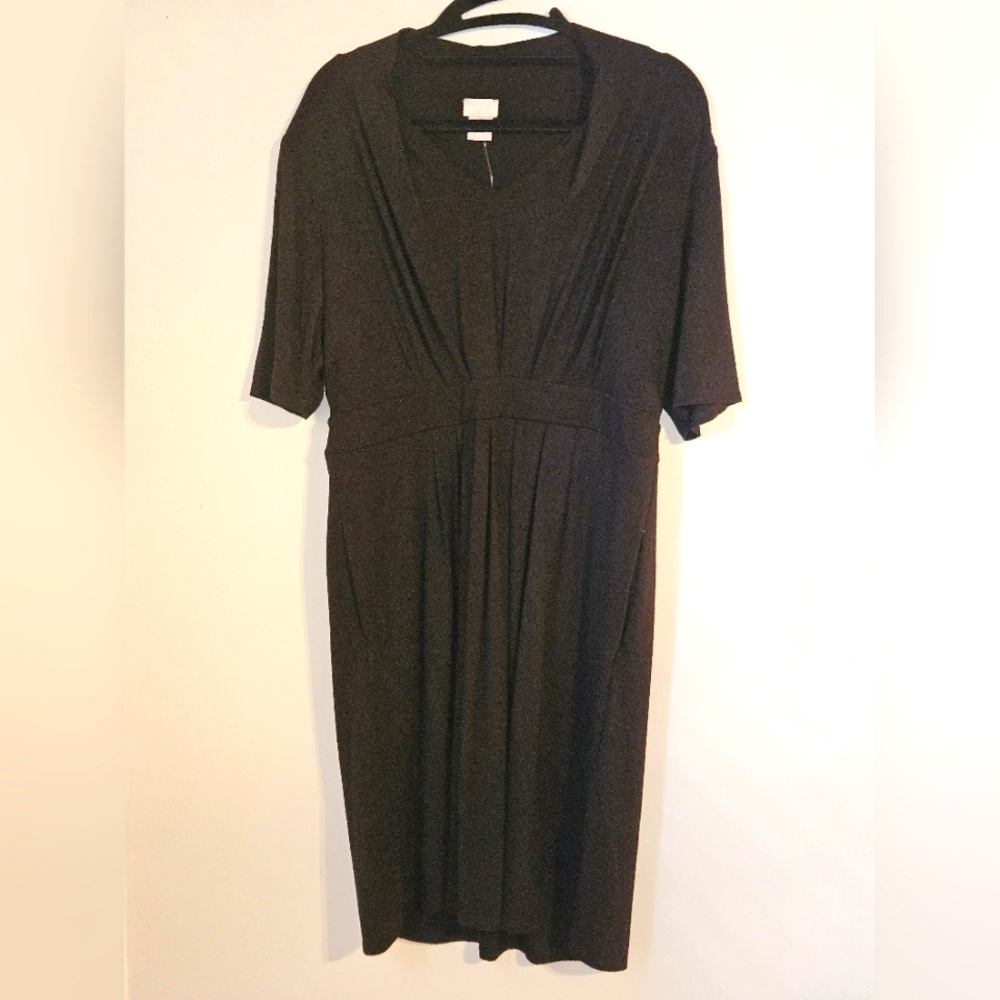 CHICO'S CLASSIC PLEATED SHORT SLEEVE DRESS SIZE MEDIUM - NWT